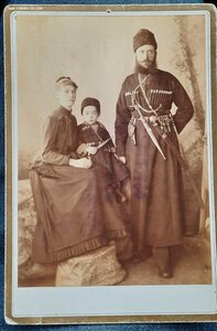 Фото казак с семьей, хол. оружие , Энгель, Минеральные Воды