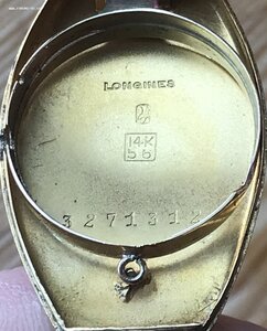 Женские золотые часы LONGINES с бриллиантами и сапфирами.
