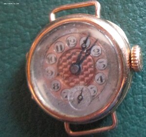 Женские золотые наручные часы.Швейцария.